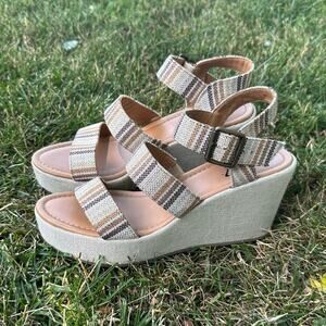 Y Not Bea Strappy Wedge Textured Sandals Womens 9 Natural Stripes Boho Platform